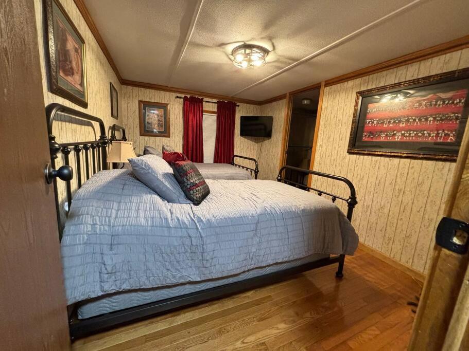 Bourbon Trail Hideaway Villa Франкфорт Екстериор снимка