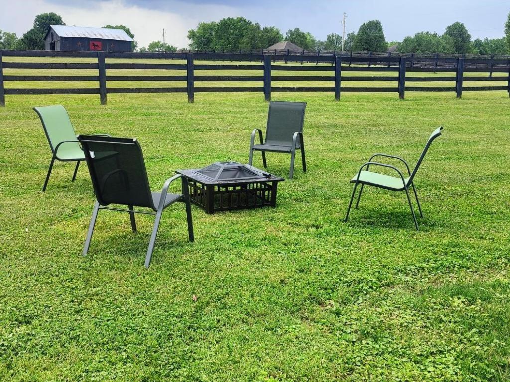 Bourbon Trail Hideaway Villa Франкфорт Екстериор снимка
